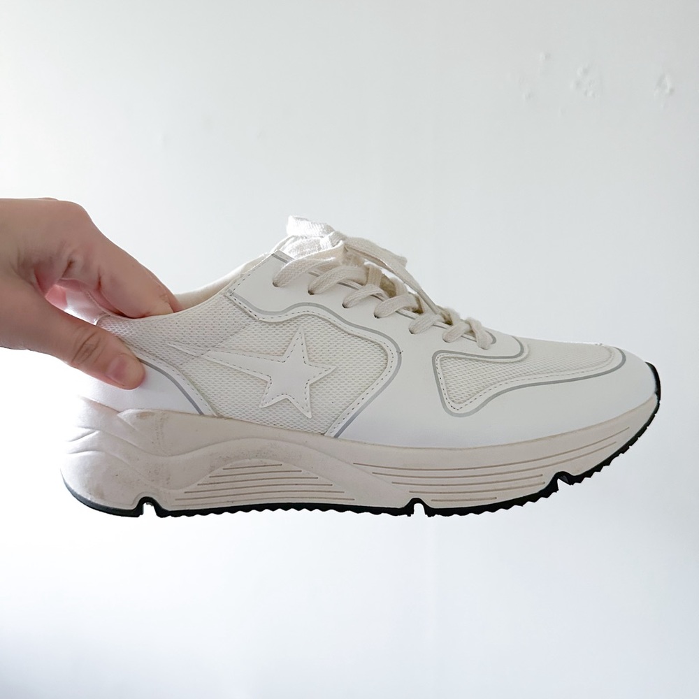 Vovo Lace Up Sneakers